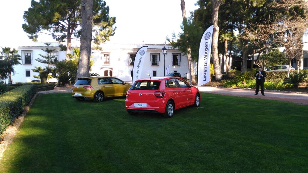 Coches Levante Wagen exposición en el Torneo de Gol LEVANTE UD